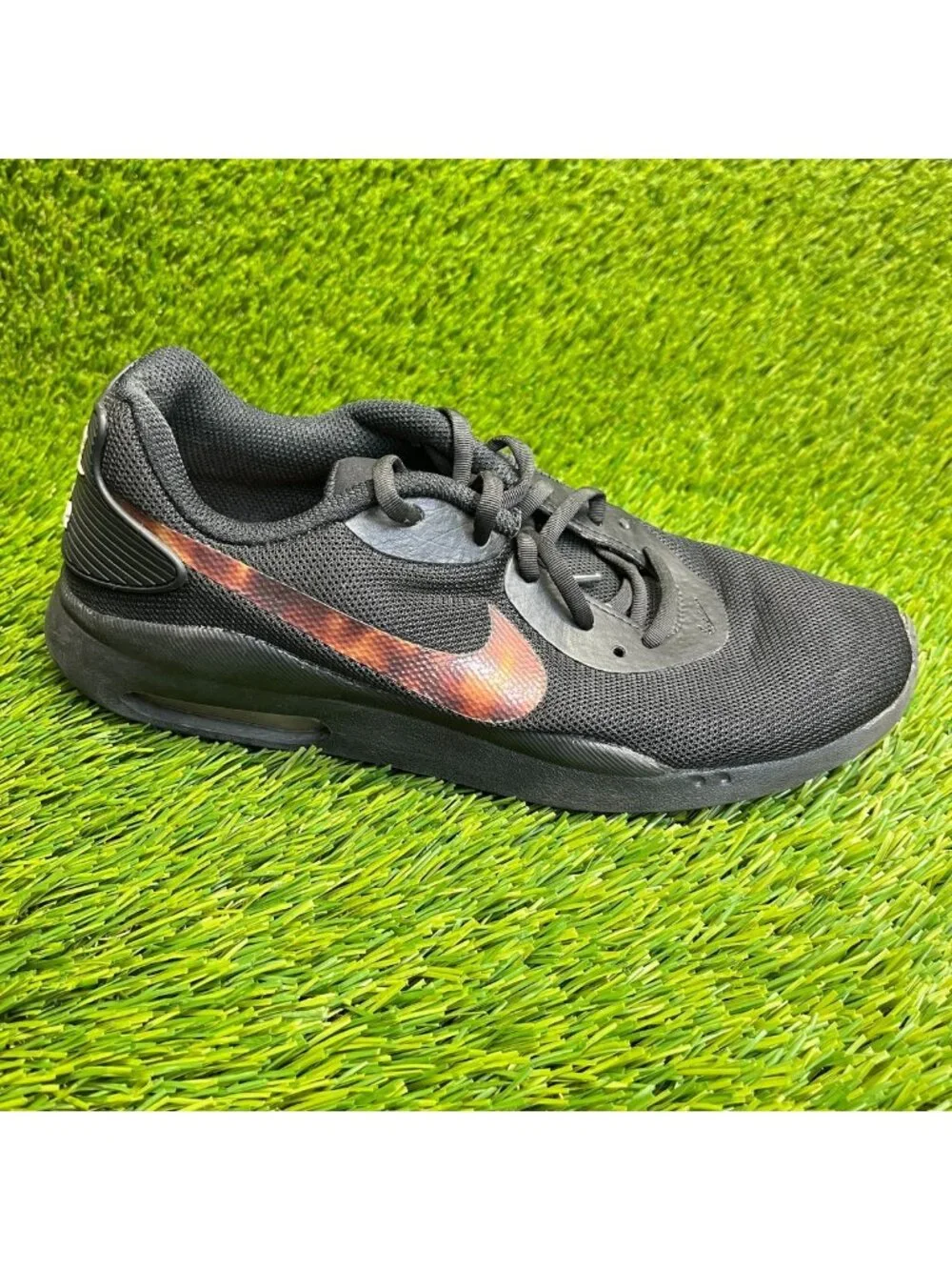 Nike Air Max Oketo Womens Size 6.5 Black Barely Rose Running Shoes Sneakers
